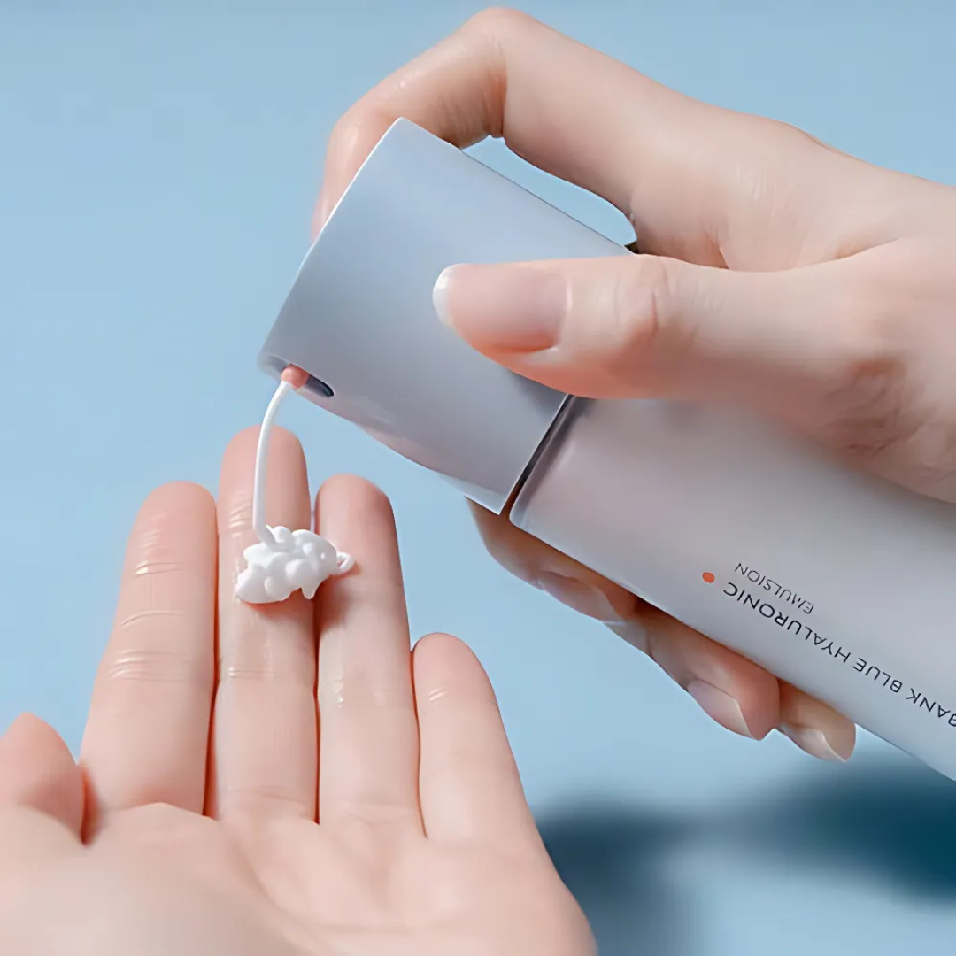 Laneige - Water Bank Blue Hyaluronic Emulsion (For Normal to Dry Skin)